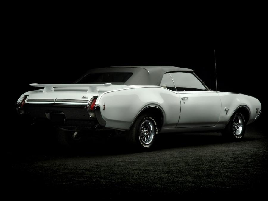  Oldsmobile Cutlass S Convertible (3567) 1969 года  (фото 2 из 4)